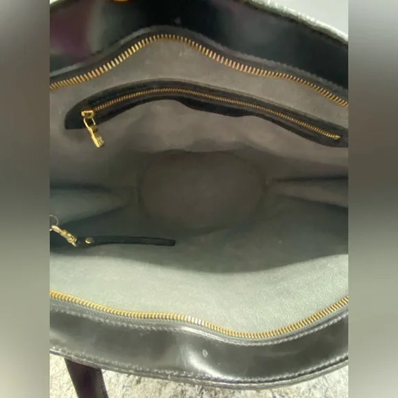 LV Black Epi Purse Authentic - Picture 6 of 13